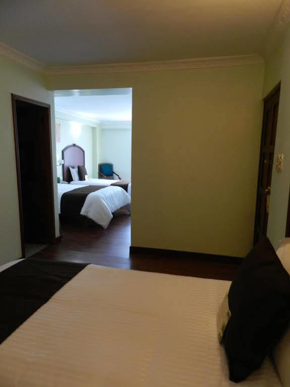 Hotel Libertador Loja Bagian luar foto